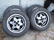 Зимняя резина Kumho 185/65/14 на литых дисках